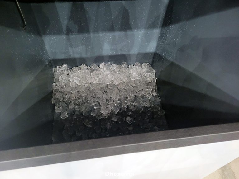 카페 제빙기 용량 계산법: 매장 규모별 적정 용량